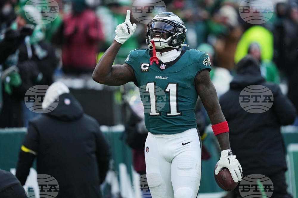 Raiders Eagles Football