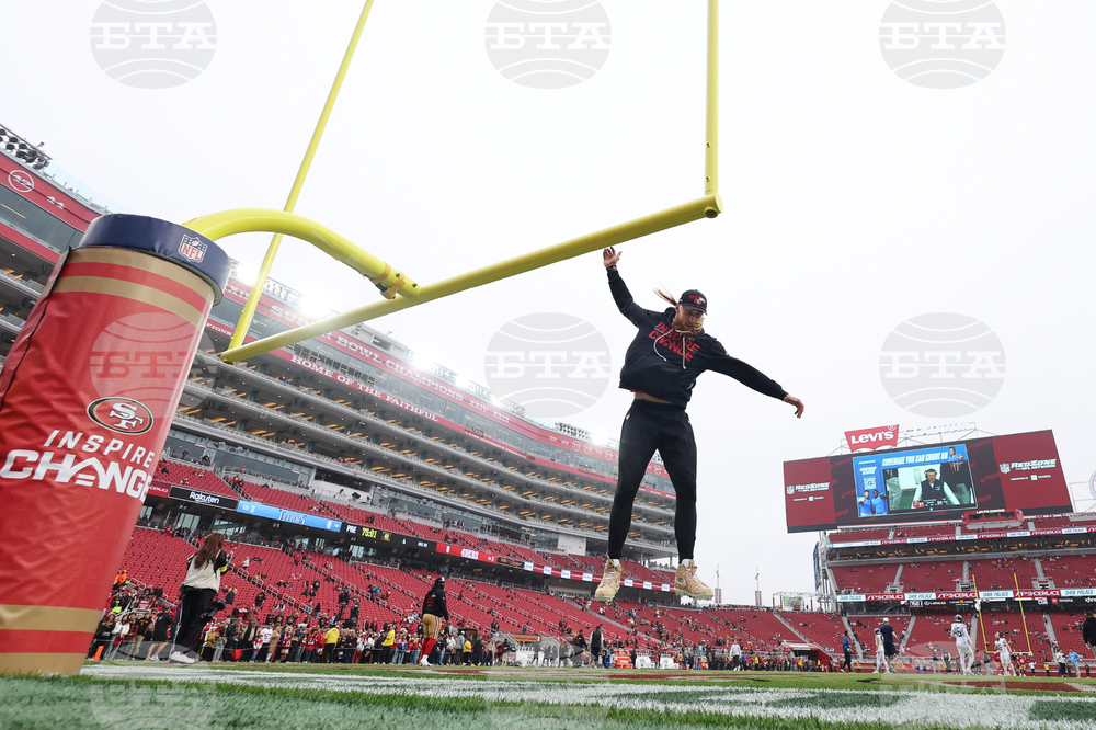 Titans 49ers Football