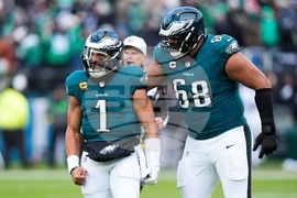 Raiders Eagles Football