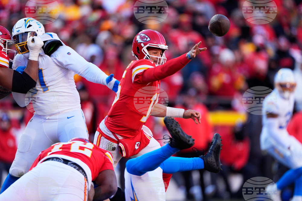 Chargers Chiefs Football