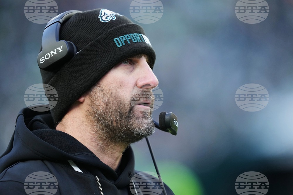 Raiders Eagles Football