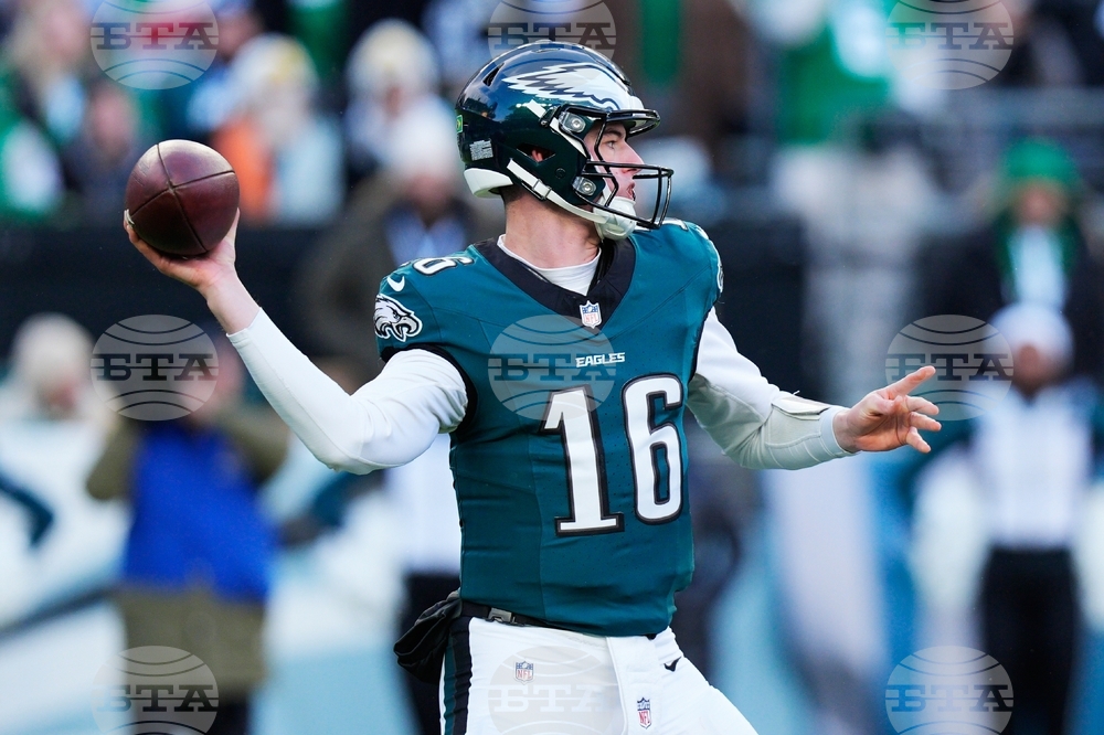 Raiders Eagles Football