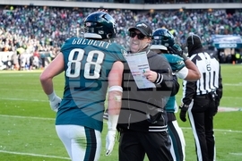 Raiders Eagles Football