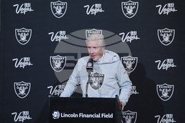 Raiders Eagles Football