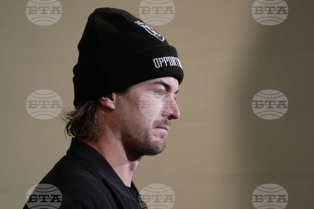 Raiders Eagles Football