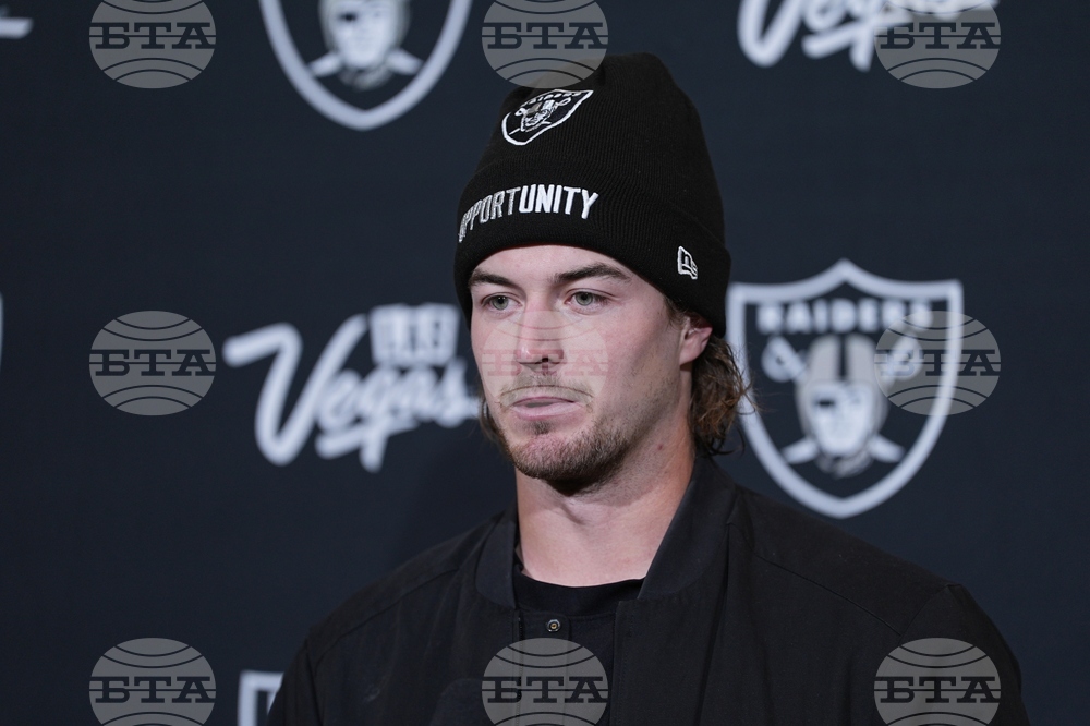 Raiders Eagles Football