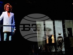 Спектакълът „100 години Георги Парцалев“ в зала 1 на НДК, снимка – Даниел Димитров/ БТА