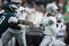 APTOPIX Raiders Eagles Football