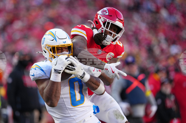 APTOPIX Chargers Chiefs Football