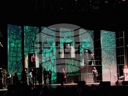 Спектакълът „100 години Георги Парцалев“ в зала 1 на НДК, снимка – Даниел Димитров/ БТА