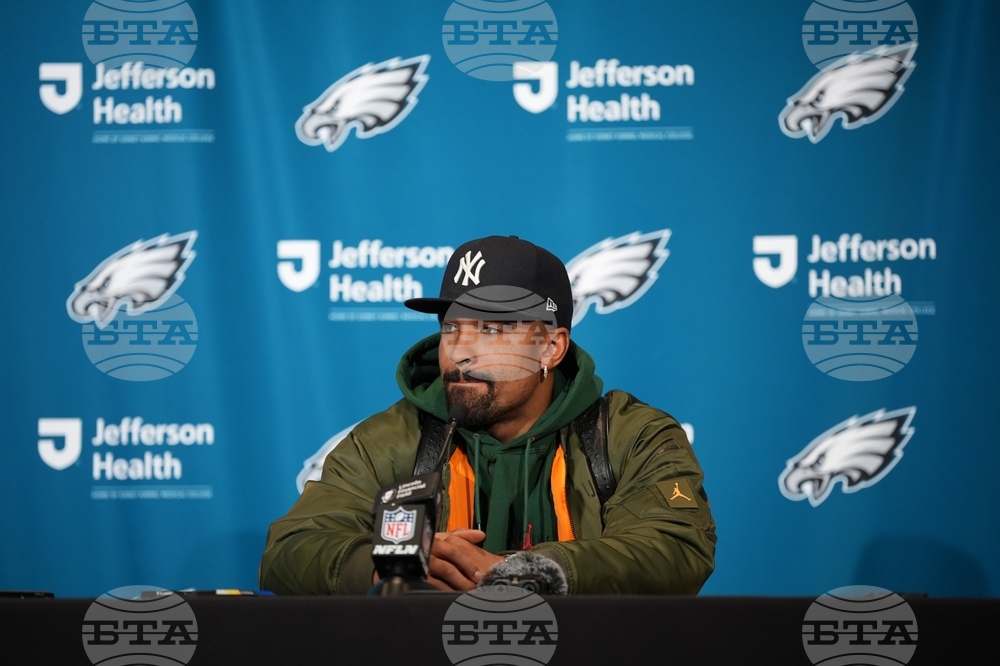 Raiders Eagles Football