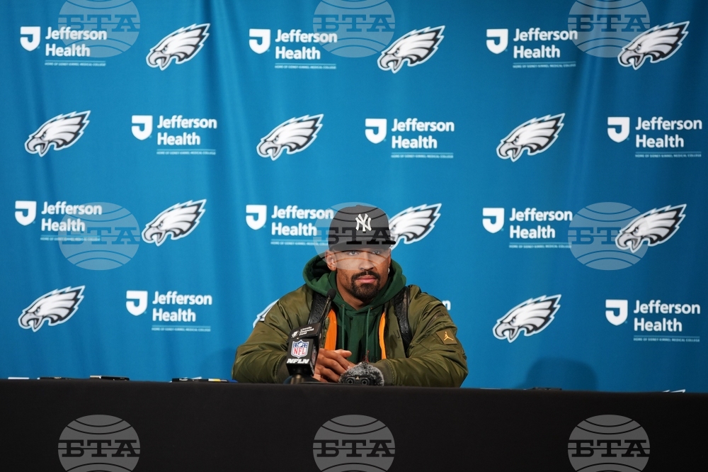 Raiders Eagles Football