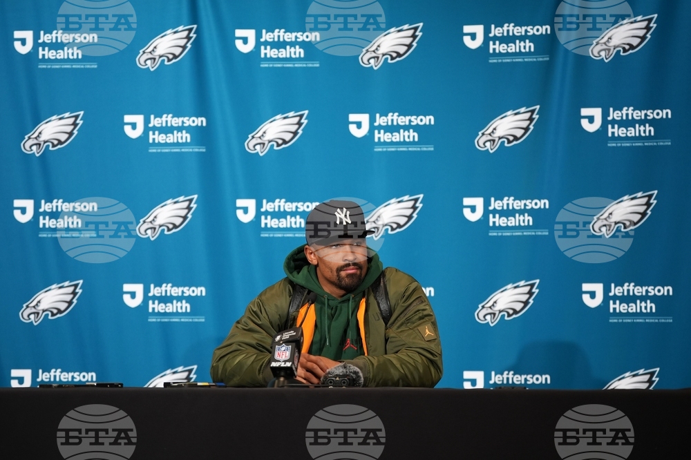 Raiders Eagles Football