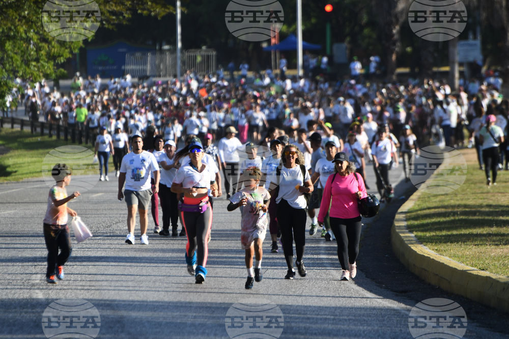 Venezuela Community Walk