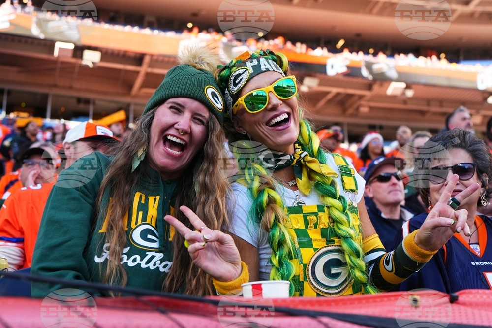 Packers Broncos Football