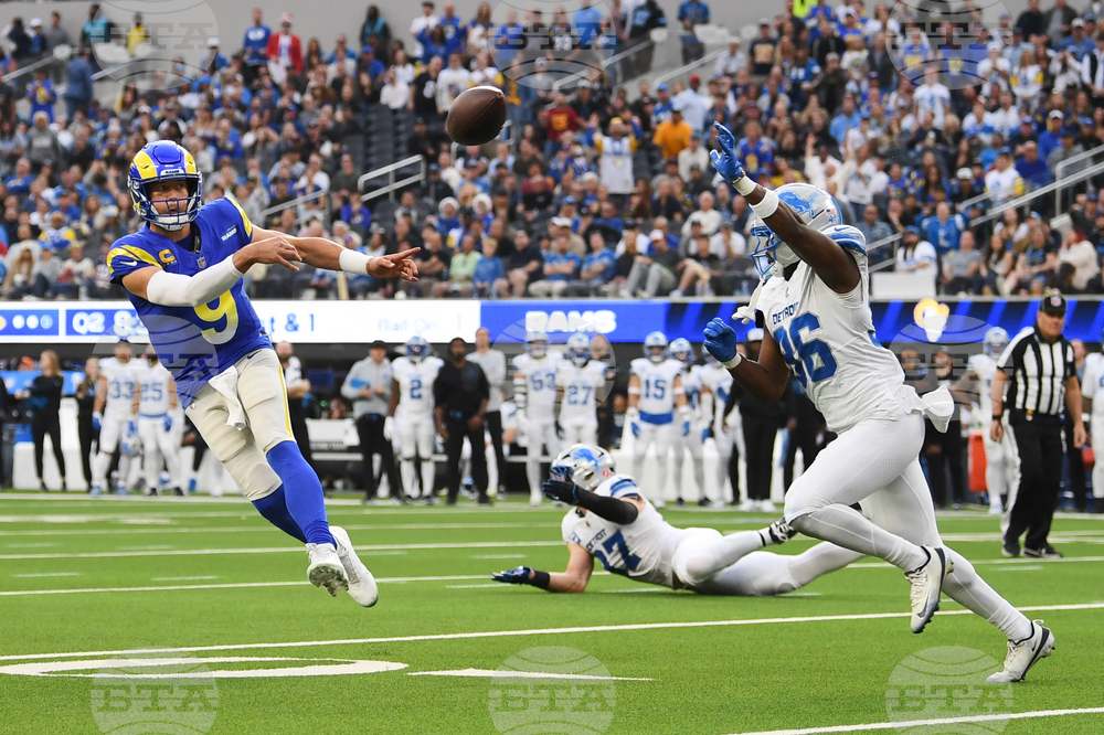 APTOPIX Lions Rams Football