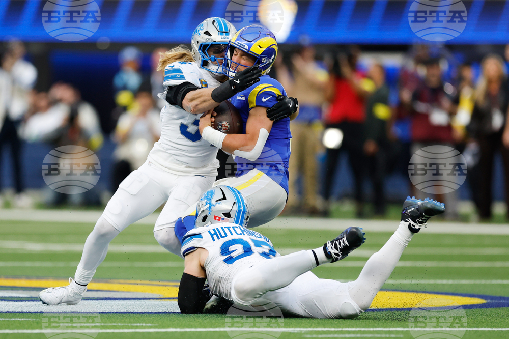 APTOPIX Lions Rams Football