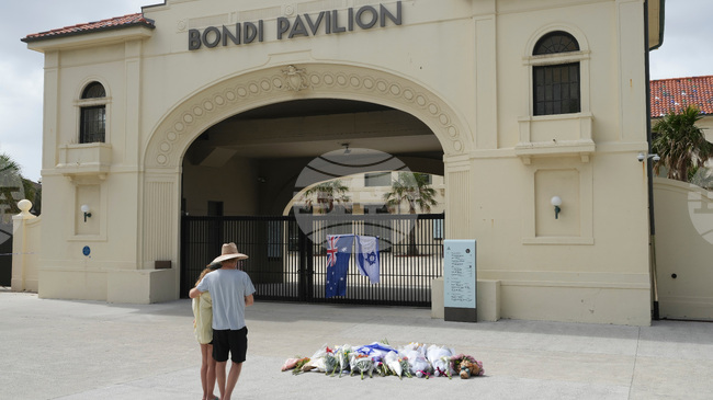 Тръмп похвали мъжа, обезоръжил един от нападателите в Сидни