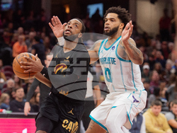 Hornets Cavaliers Basketball