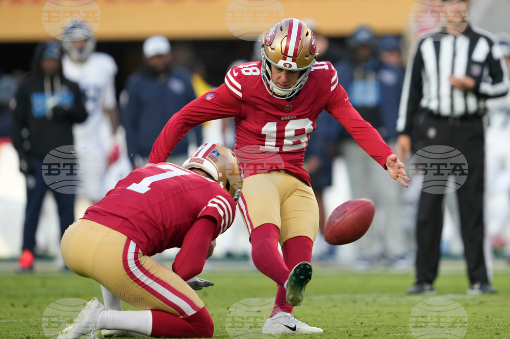 Titans 49ers Football