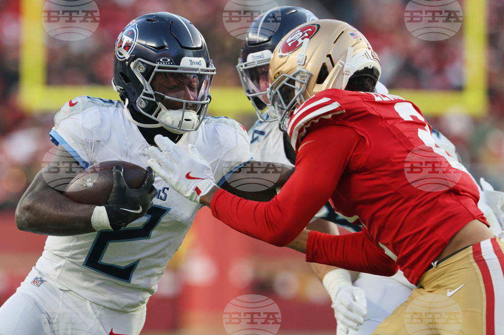 Titans 49ers Football