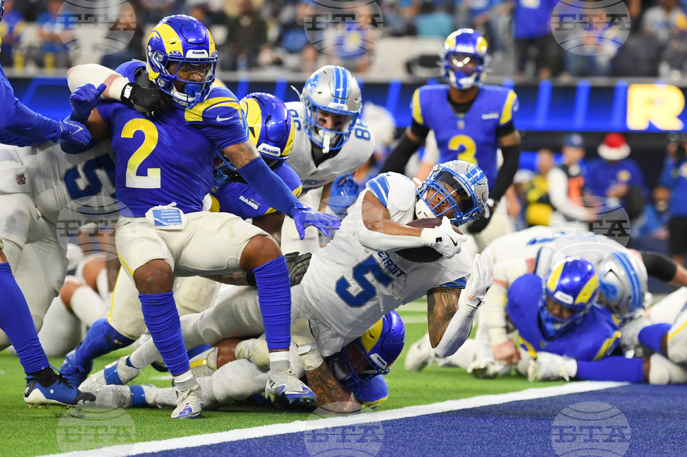 Lions Rams Football