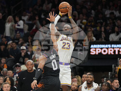 Lakers Suns Basketball