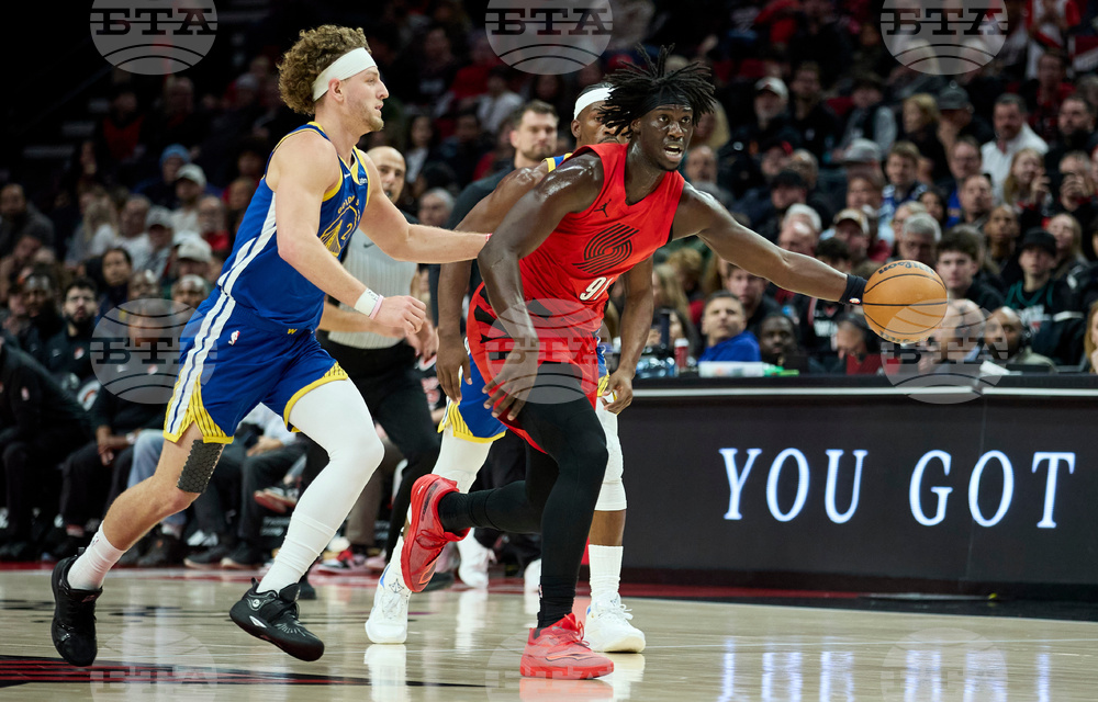 Warriors Trail Blazers Basketball