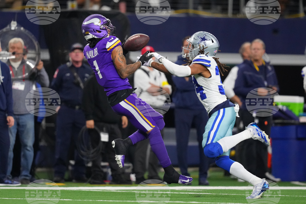Vikings Cowboys Football