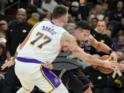 Lakers Suns Basketball