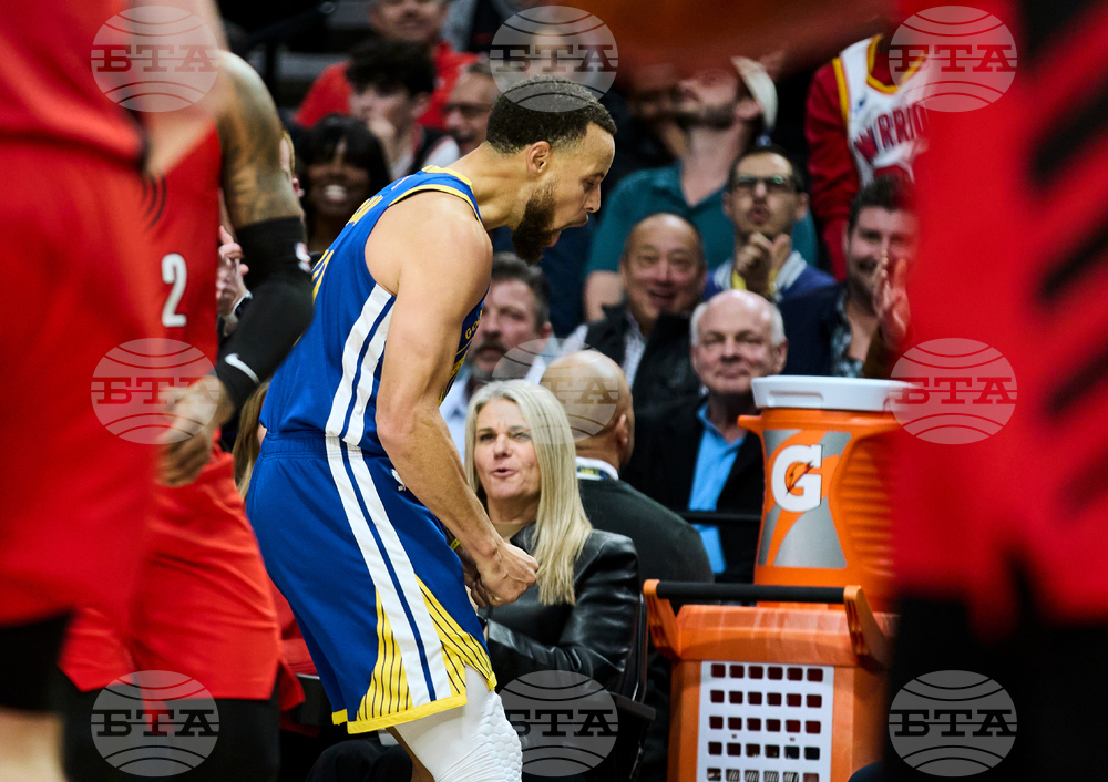 Warriors Trail Blazers Basketball