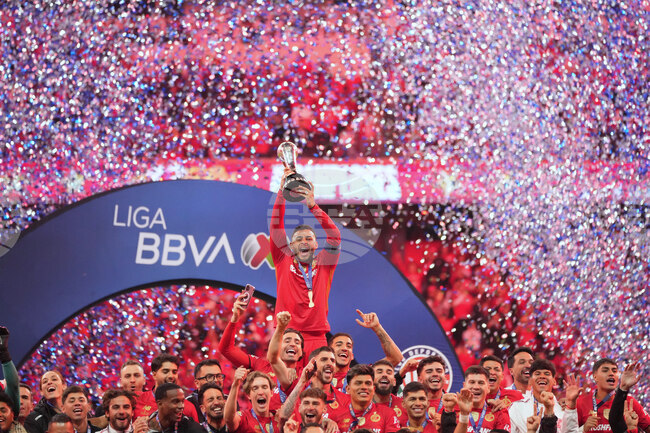 Отборът на Толука стана шампион на Мексико след успех с дузпи над Тигрес във финала