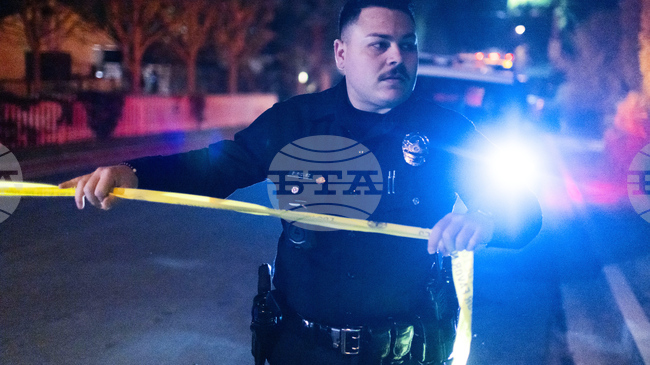 Протестиращи се опитаха да нападнат шофьора на камион, който искал да се вреже в антиирански протест в Лос Анджелис