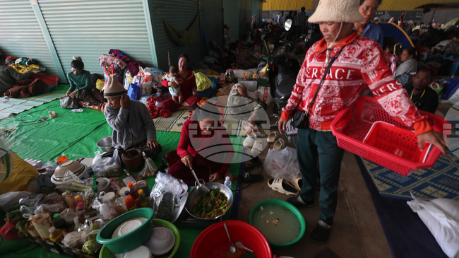 АКП: Около 4000 семейства не могат да се върнат по домовете си поради продължаващата тайландска окупация, заяви камбоджанското правителство 