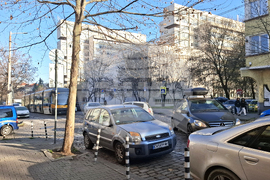 Площад „Журналист“ - аварирал трамвай - спряно движение