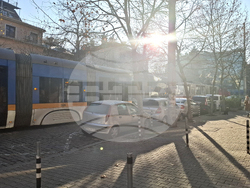 Площад „Журналист“ - аварирал трамвай - спряно движение