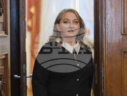 Президент - ГЕРБ-СДС - консултации