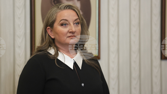 Рая Назарян няма да приеме поста на служебен премиер, каза Деница Сачева 