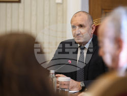 Президент - ГЕРБ-СДС - консултации