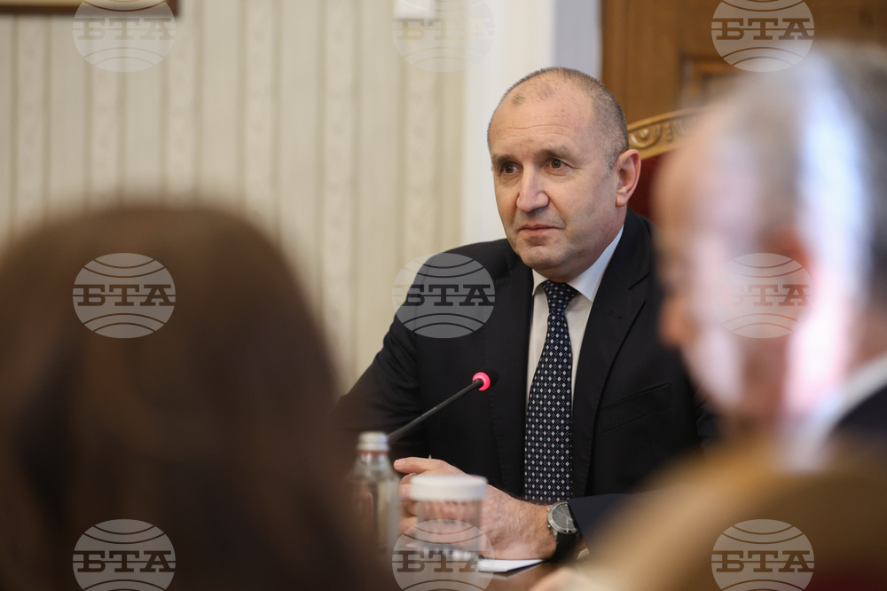 Президент - ГЕРБ-СДС - консултации