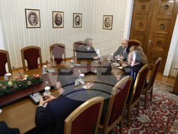 Президент - ГЕРБ-СДС - консултации