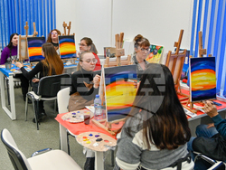 Служители на Българската телеграфна агенция (БТА) участваха в уъркшоп по рисуване, организиран от „Школа БТА“