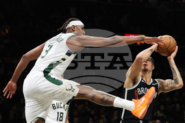 APTOPIX Bucks Nets Basketball
