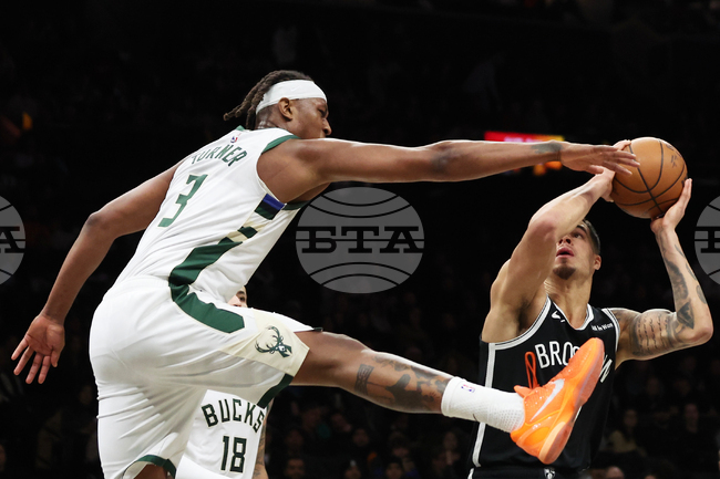 APTOPIX Bucks Nets Basketball