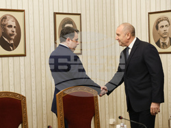 Президент - „Продължаваме промяната  - Демократична България " - консултации