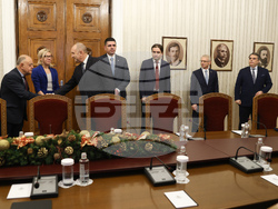 Президент - „Продължаваме промяната  - Демократична България " - консултации