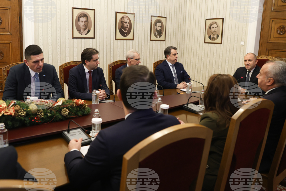 Президент - „Продължаваме промяната  - Демократична България " - консултации