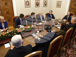 Президент - „Продължаваме промяната  - Демократична България " - консултации