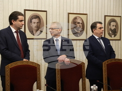 Президент - „Продължаваме промяната  - Демократична България " - консултации