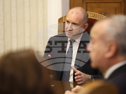 Президент - „Продължаваме промяната  - Демократична България " - консултации